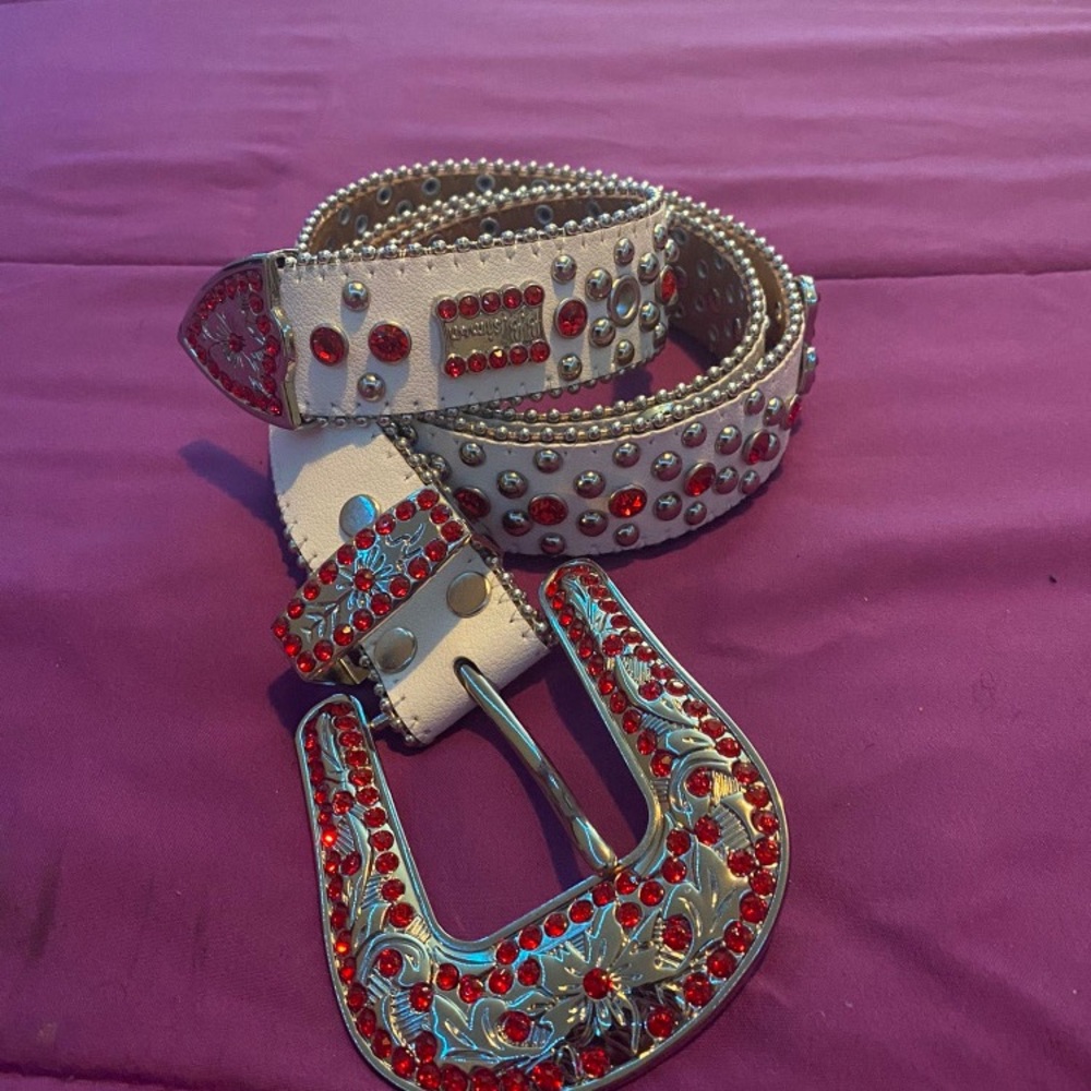 These are BB Simon Belts they’re all sizes